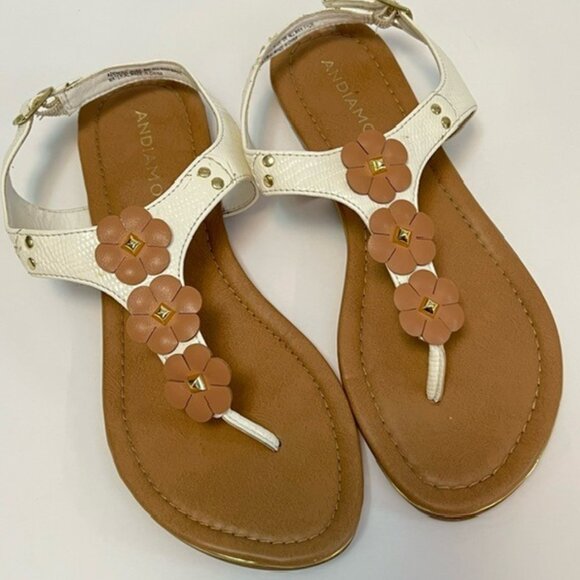 Andiamo Adanielle Womens White & Tan Flower Thong Sandals Size 8.5 - Picture 1 of 10